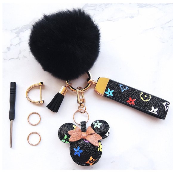 Minnie Keychain Leather Luxury, with Pom Pom Color Black - Picture 3 of 6